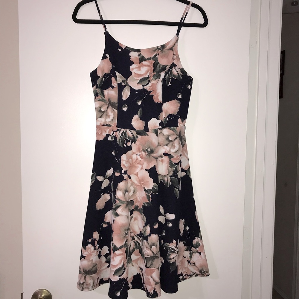 Juniors dress size S